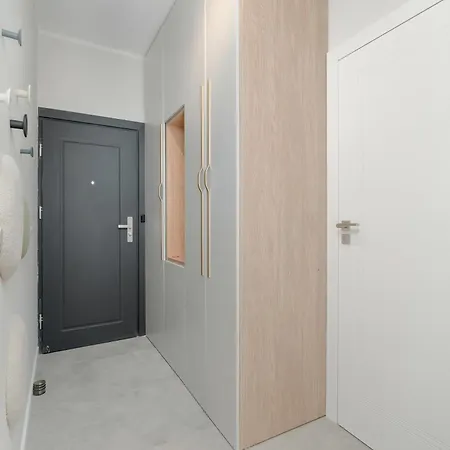 Nowy Apartament Z Widokiem Na Miasto By Renters *