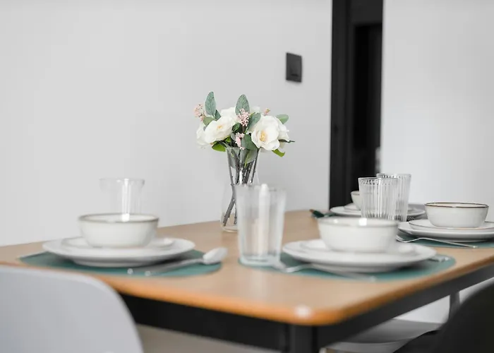 Nowy Apartament Z Widokiem Na Miasto By Renters 아파트 *