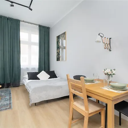 Nowy Apartament Z Widokiem Na Miasto By Renters Appartement
