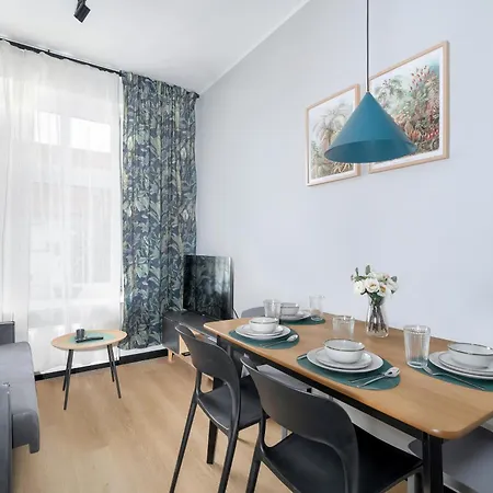 Nowy Apartament Z Widokiem Na Miasto By Renters Appartement