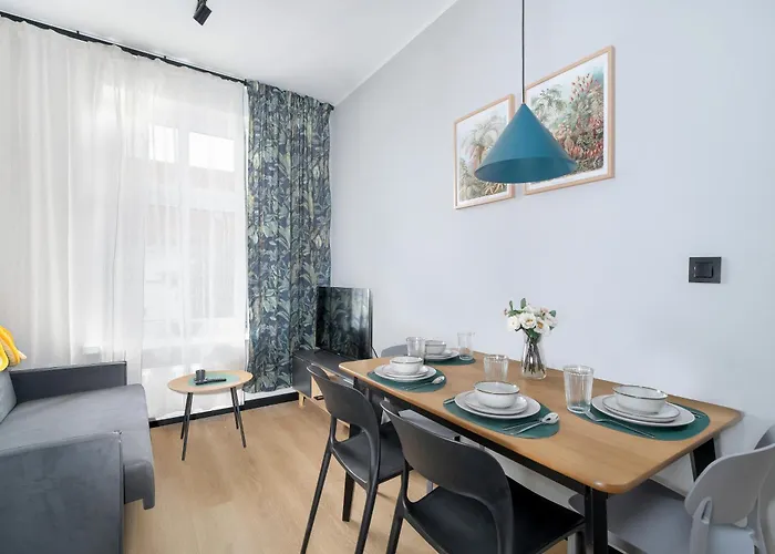 Nowy Apartament Z Widokiem Na Miasto By Renters Διαμέρισμα